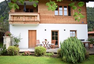 Beim Kaindei – Ferienwohnung, 50m² für 2-4 Personen, Wohnküche, Schlafzimmer, Dusche/WC, Terrasse, behindertenfreundlich