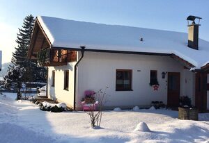 Seehäuschen - Waging Tettenhausen – Ferienhaus, 3 Schlafzimmer, mit Garten, Seeblick, bis 6 Personen, 135 qm