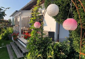 Seehäuschen - Waging Tettenhausen – Ferienhaus, 3 Schlafzimmer, mit Garten, Seeblick, bis 6 Personen, 135 qm