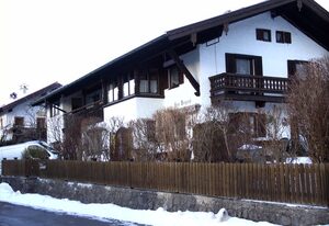 Haus Berggruß inkl. Chiemgaukarte – Ferienwohnung 38qm, Balkon, Kochnische, 1 Schlafzimmer, WLAN, keine Haustiere