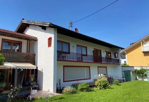 Haus Hochfellnblick - Chiemgau Karte – Ferienwohnung bis 2 Pers.,55qm, 1 Schlafz., Balkon