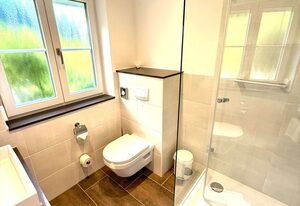 Hotel Steffl Garni inkl. Chiemgaukarte – Einzelzimmer Komfort mit Dusche und WC, Balkon, TV, WLAN
