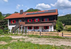 Haus an der Kräuterwiese – Ferienwohnung 65 m²,1 Wohnschlafzimmer, 1 Kinderschlafzimmer, Küche, Balkon