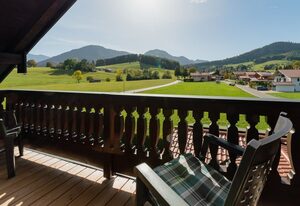 Ferienwohnungen Schweiger inkl. Chiemgaukarte – Ferienwohnung Hochfelln 72 qm, Balkon , Küche, 2 Schlafzimmer, 2 Bäder, max. 4 Pers, WLAN