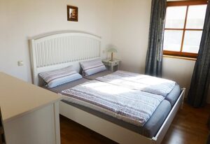 Ferienwohnung Bösch – Ferienwohnung 1 bis 4 Personen, 2 Schlafzimmer, Balkon, 50 qm