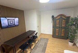 3 Zimmer/ Ruhiges Apartment mit Terrasse: Tor zu den Alpen & München (EG-L)