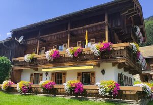 Obersteinberg-Hof inkl. Chiemgaukarte – Fewo Adlernest (77 qm), Balkon, Küche, 2 Schlaf- und 1 Wohnzimmer, WLAN