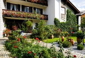 Ferienwohnungen Helga Mayer inkl. Chiemgaukarte – Appartement  Kirchberg 32qm, Balkon, Kochnische, 1 Wohnschlafzimmer, Nr. 3 WLAN