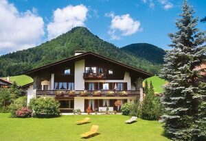 Ferienwohnungen Helga Mayer inkl. Chiemgaukarte – Appartement  Kirchberg 32qm, Balkon, Kochnische, 1 Wohnschlafzimmer, Nr. 3 WLAN