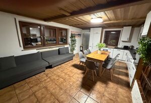 7 Zimmer /Stilvolle Residenz vor den Toren Münchens für 18 Personen  (OG)