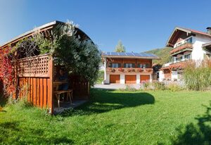 Ferienwohnungen Gastager inkl. Chiemgaukarte – III, Ferienwohnung Unternberg 46qm, Balkon, Kochnische, 2 Schlafzimmer, 1 Wohnz.