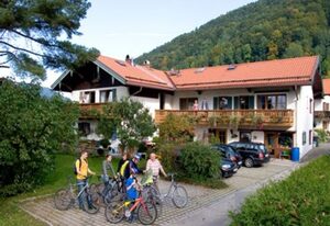 Beim Radl-Sepp inkl. Chiemgaukarte – Ferienwohnung Zellerberg 56qm, Küche, 1 Schlafzimmer, 1 Wohnschlafzimmer
