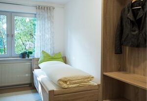 Pension Jederzeit – Einzelzimmer mit Gartenblick und kostenfreiem WLAN