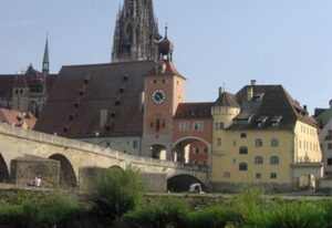 Aufhauser Hof Regensburg – Ferienwohnung 54qm im Herzen der Altstadt mit vollausgestatteter Küche