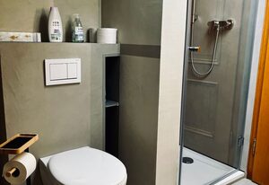 Ferienwohnung Thullner inkl. Chiemgaukarte – Appartement 2, 40 qm, Balkon, Küche, 1 Wohnschlafzimmer, max 2 Pers, WLAN