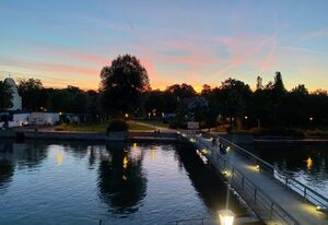 Ferienwohnung Nepomuk – Ferienwohnung im Herzen der Stadt - direkt an der Isar