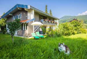 Ferienwohnung Hörndlwand inkl. Chiemgaukarte – Ferienwohnung Hörndlwand Ruhpolding 56qm; Balkon, Wohnschlafzimmer, Küche,  2 P.