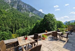 Appartement Woidrauschen – Ferienwohnung (55 qm) Balkon, separates Schlafzimmer, Wohnküche, Bad/Dusche/WC, max. 2 Pers.