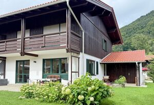 Zuhause 31 – Ferienwohnung für max. 6 Personen mit Balkon