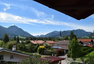Ferienwohnungen "Am Golfplatz" inkl. Chiemgaukarte – Appartement Almblick 38 qm, 1 Wohnschlafraum, Terrasse, WLAN, max. 3 Pers.