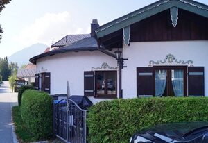 Haus Holly inkl. Chiemgaukarte – Ferienhaus 80qm, Terrasse, 2 Schlafzimmer, Wohnzimmer, WLAN, TV, max. 4Personen