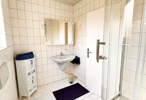 Ferienwohnung Valentina inkl. Chiemgaukarte – Ferienwohnung 63 qm, Terrasse mit Blick auf die Berge, Schlafzi., Wohnzi., DuWc, max.4 Pers