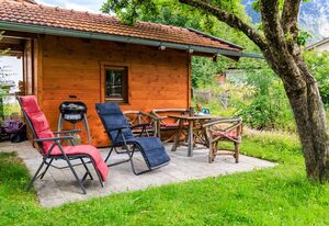 Ferienwohnung Schuhbeck inkl. Chiemgaukarte – Ferienwohnung 60qm, Terrasse, Küchenzeile, 2 Schlafzimmer, Wohnzimmer, 4 Pers.