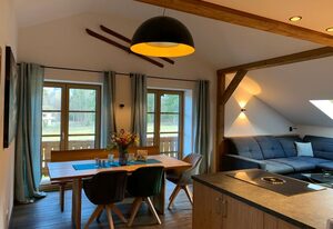 Gastager Hof inkl. Chiemgaukarte – Ferienwohnung Zellerberg 55qm, Balk.,1 Schlafz., Wohnzi., Kochnische, max. 2 P.