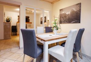 Ferienwohnungen Scheiblegger inkl. Chiemgaukarte – Ferienwohnung Unternberg 45qm, Terr., Küche, Behinderteng., 1 Schlafzimmer
