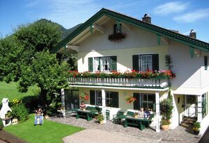 Ferienwohnungen Scheiblegger inkl. Chiemgaukarte – Ferienwohnung Unternberg 45qm, Terr., Küche, Behinderteng., 1 Schlafzimmer