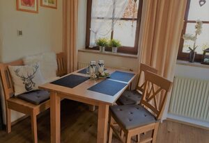 Ferienwohnung Gipfelstürmer - Am Sonneneck inkl. Chiemgaukarte – Ferienwohnung Gipfelstürmer 53qm, Balk., Küche, 1 Schlafz., 1 Wohnz., max. 2 P.