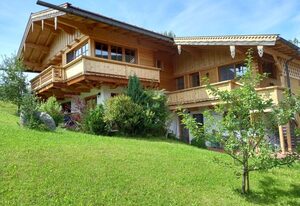 Ferienwohnung Hallweger Veronika inkl. Chiemgaukarte – Ferienwohnung 45qm, Balkon, 1 Schlafz., 1 Wohnzimmer, Kochnische, max. 2 Pers.