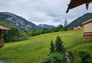 Ferienwohnung Hallweger Veronika inkl. Chiemgaukarte – Ferienwohnung 45qm, Balkon, 1 Schlafz., 1 Wohnzimmer, Kochnische, max. 2 Pers.