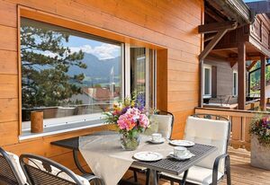 Ruhpolding Ferienwohnung für 4  Personen mit Bergblick, Kamin/Ofen und Panoramablick