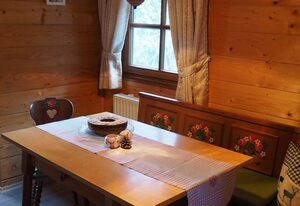 Ferienhütte Lang inkl. Chiemgaukarte – Ferienhütte 43qm, Terrasse, 1 Schlafraum, 1 Wohnschlafraum, Küche, max. 4 P.