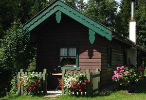 Ferienhütte Lang inkl. Chiemgaukarte – Ferienhütte 43qm, Terrasse, 1 Schlafraum, 1 Wohnschlafraum, Küche, max. 4 P.