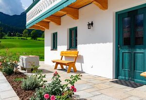 Ferienwohnungen Heillinger Gütl inkl. Chiemgaukarte – Ferienwohnung Kleeblatt 65 qm, 2 Schlafz., Wohnzimmer mit Küche, 4 Pers, WLAN