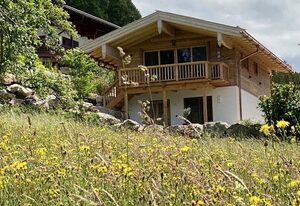 Bergsucht Ruhpolding – Chalet Ferienhaus 110qm, 3 Schlafz., Wohnzi., off. Kamin, Balk., 2 Bäder, 2 WCs