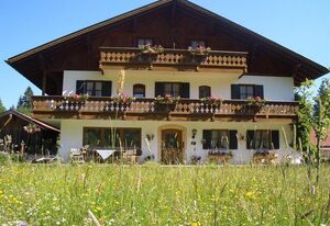 Zoberhof – Ferienwohnung Nr. 5 - Heckenrose (2 Schlafz.)