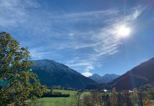 alpinzeit.bayern Tanja und Thomas Preinfalk inkl. Chiemgaukarte – 1-Raum Ferienwohnung 33qm im Dachgeschoss mit Südbalkon/Bergblick