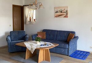 Ferienwohnung Deininger inkl. Chiemgaukarte – Ferienwohnung 2 39qm, Kochni., Wohnzimmer, 1 Wohnschlafz., ohne Balkon, 2 P