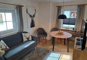 Ferienwohnung Gerg inkl. Chiemgaukarte – Ferienwohnung (55qm) Balkon, 1 Schlafzimmer, 1 Wohnküche, Dusche/WC, max. 3 Pers.