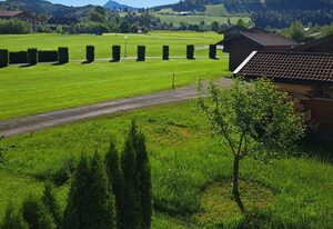 Ferienwohnung Gerg inkl. Chiemgaukarte – Ferienwohnung (55qm) Balkon, 1 Schlafzimmer, 1 Wohnküche, Dusche/WC, max. 3 Pers.