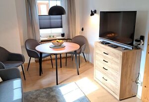 Ferienwohnung Gerg inkl. Chiemgaukarte – Ferienwohnung (55qm) Balkon, 1 Schlafzimmer, 1 Wohnküche, Dusche/WC, max. 3 Pers.