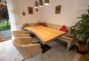 Ferienwohnung Lorenz inkl. Chiemgaukarte – Ferienwohnung Gipfelglück 76qm, Balkon, 1 Schlafzimmer, WLAN, max. 2P., Hunde erl.