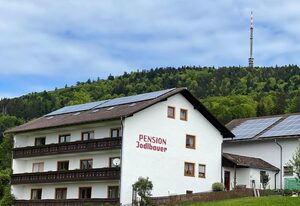 Pension Jodlbauer – Dreibettzimmer mit Balkon