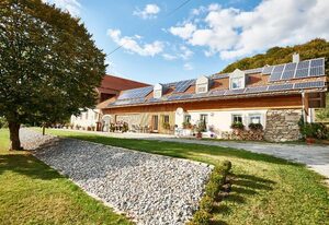 Ferienhof Stetter – Ferienwohnung Edel  & Weiß
