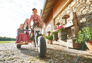 Ferienhof Stetter – Ferienwohnung Edel  & Weiß
