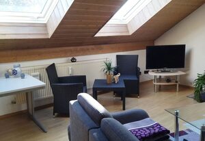 Schöne Atelierferienwohnung mit Balkon a. d. Donau