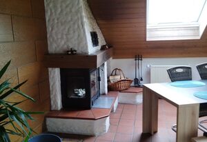 Schöne Atelierferienwohnung mit Balkon a. d. Donau